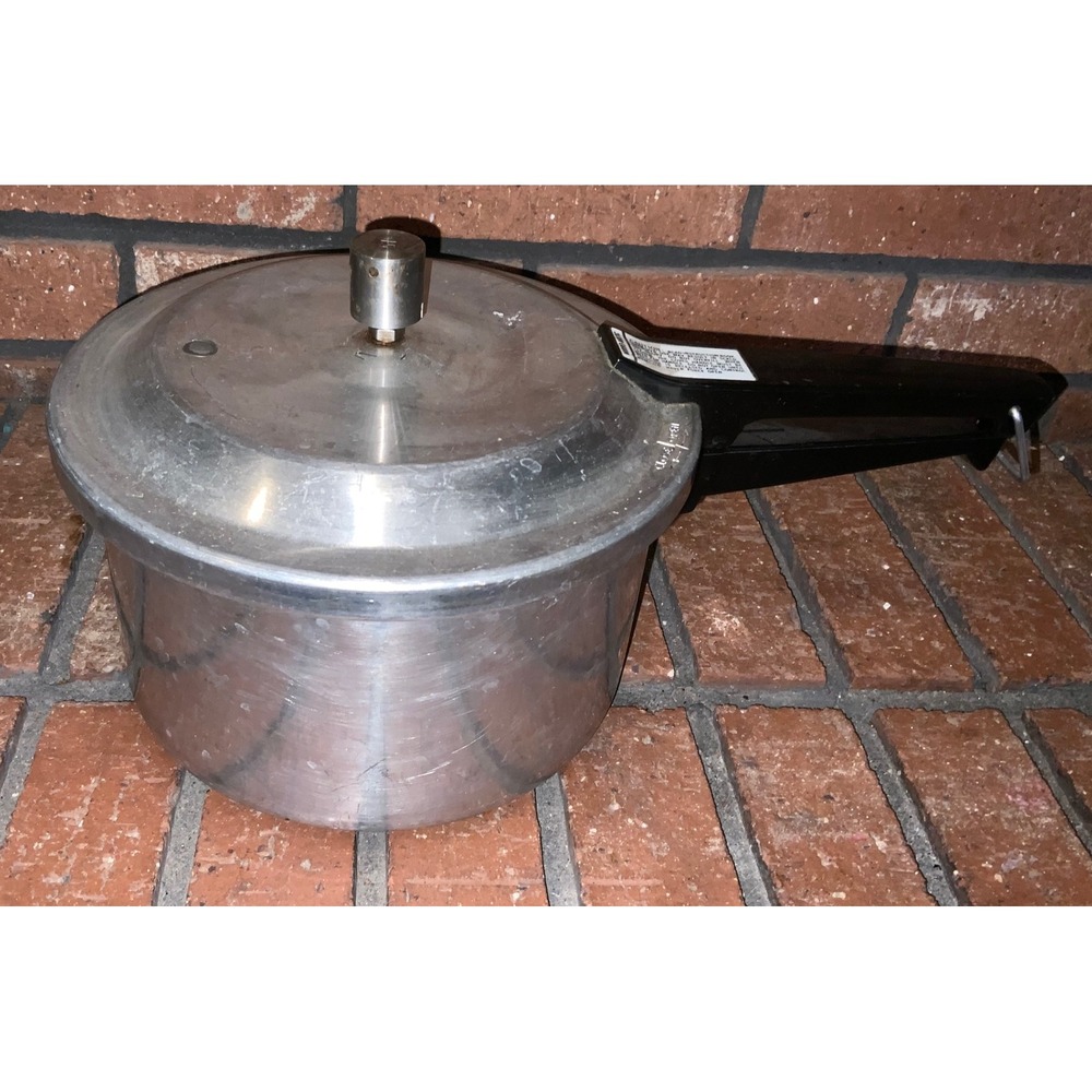 Vintage Mirro-Matic 4 Quart Aluminum Pressure Cooker M-0404